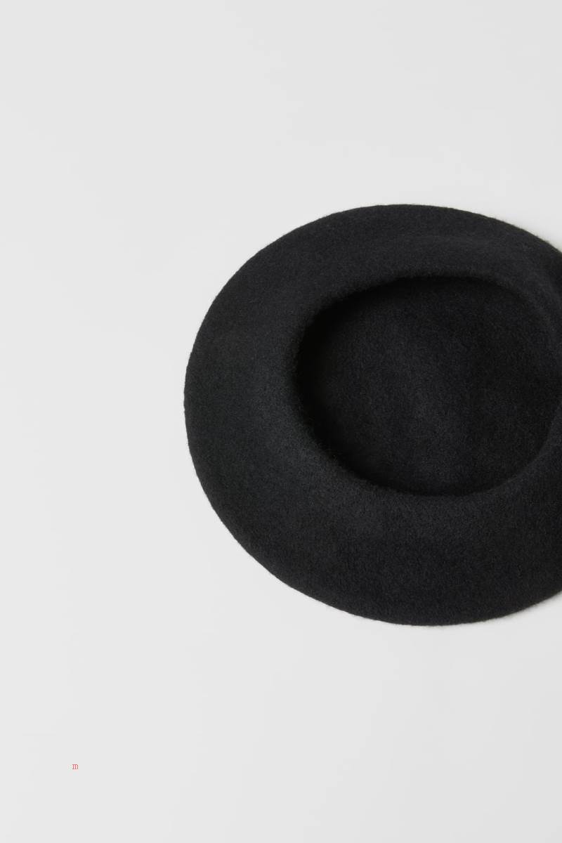 ZARA BERET WITH APPLIQUÉS Hatt Tjej Svarta | QNLDG-2401