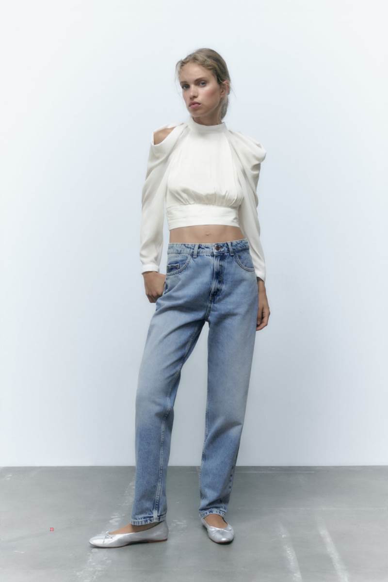 ZARA BLOUSE WITH CUT-OUT SHOULDERS Blusar Dam Vita | QOYZS-0897