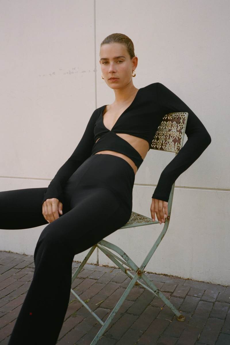 ZARA CUT-OUT TOP Crop Top Dam Svarta | MYHNF-2078