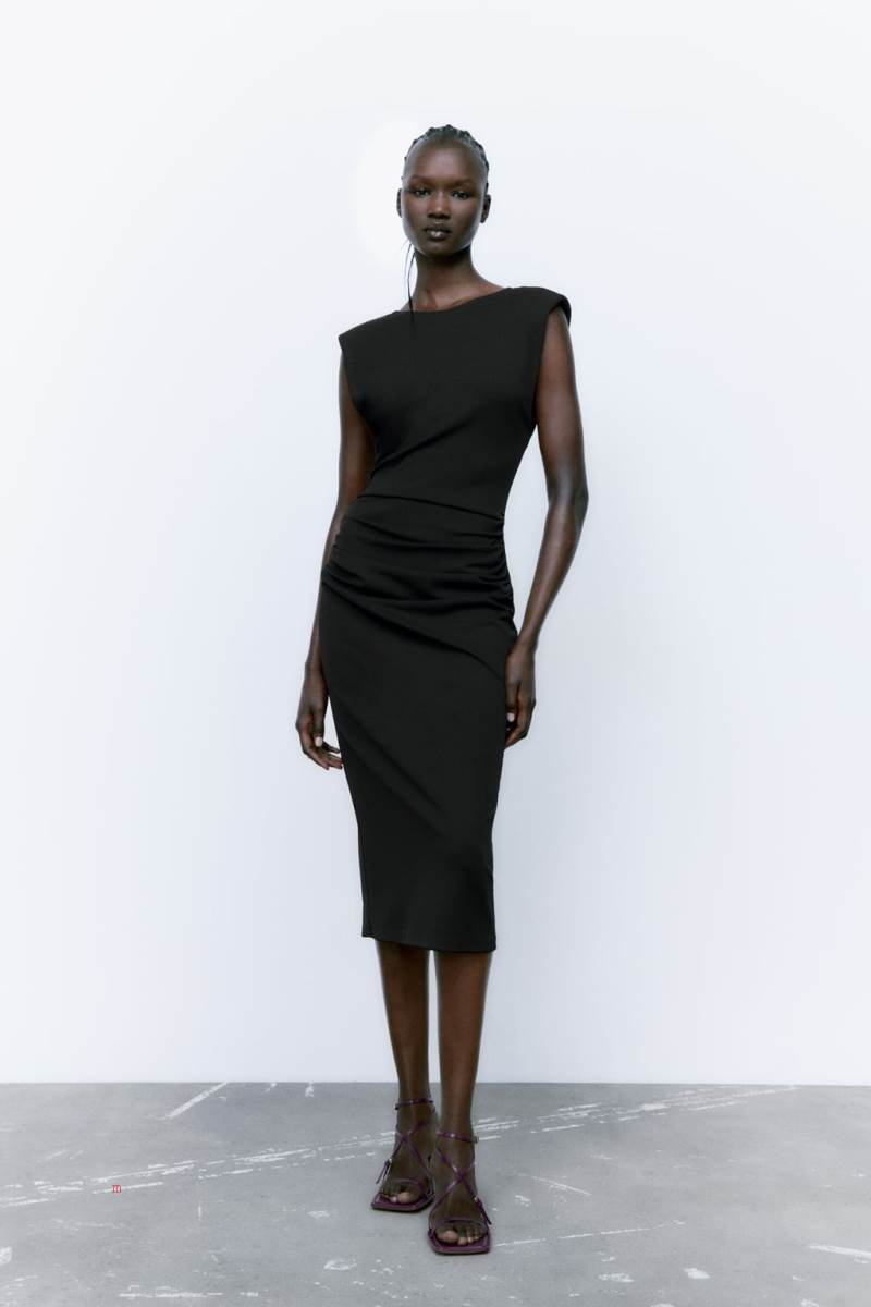 ZARA DRESS WITH SHOULDER PADS AND GATHERING Klänning Dam Svarta | DNWHU-8241