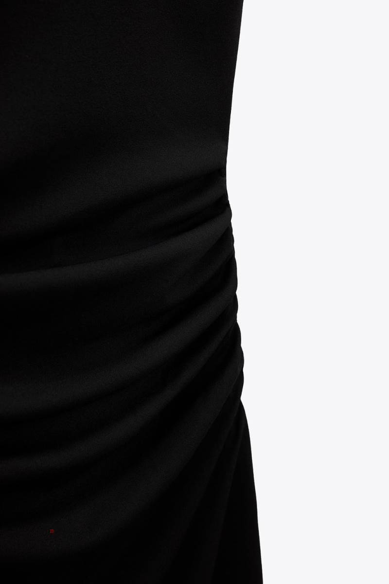 ZARA DRESS WITH SHOULDER PADS AND GATHERING Klänning Dam Svarta | DNWHU-8241