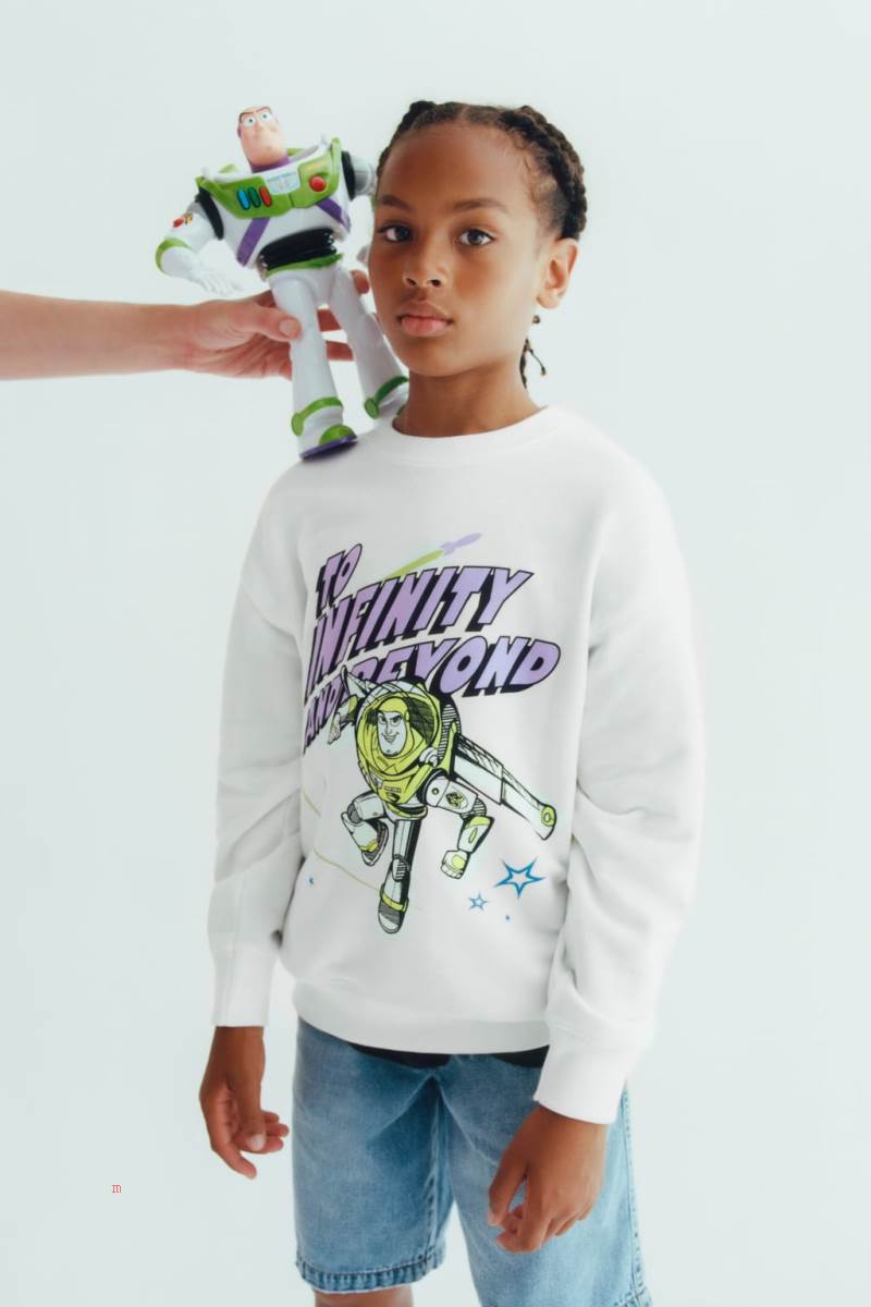 ZARA EMBOSSED BUZZ LIGHTYEAR © DISNEY Sweatshirt Pojke Vita | UOEDN-8342