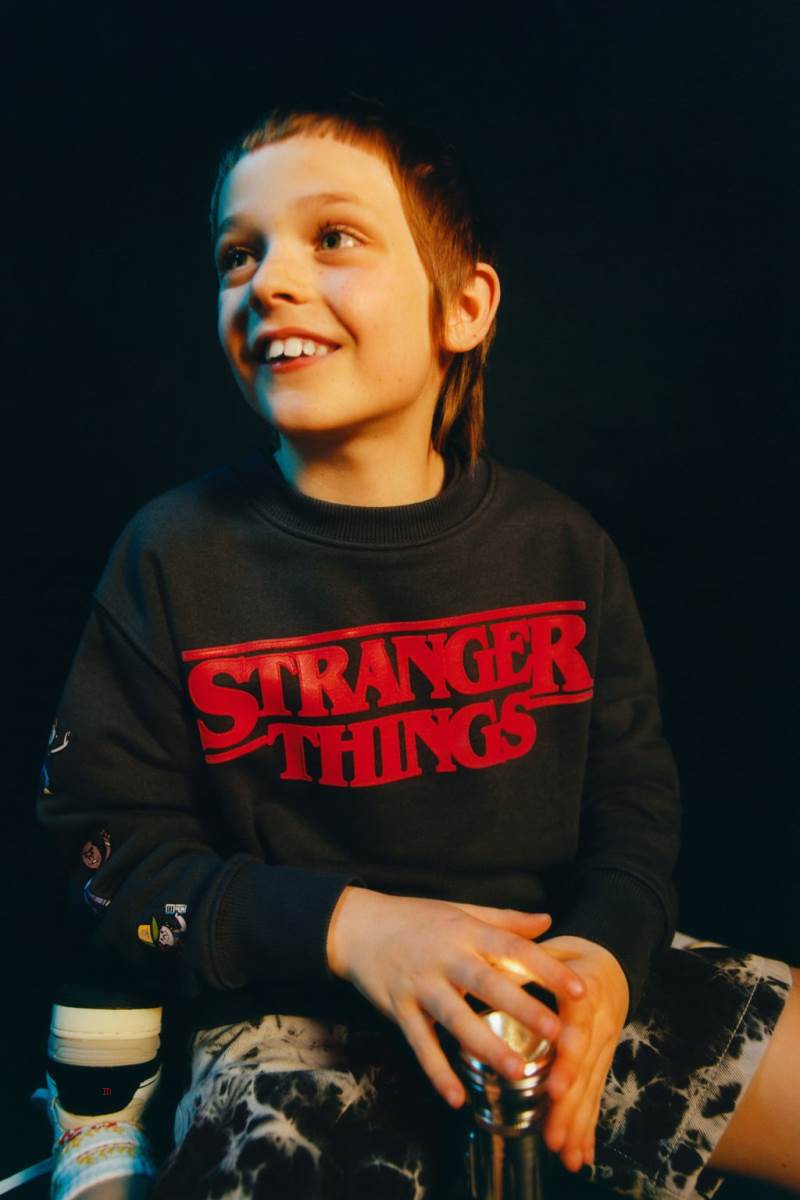 ZARA EMBOSSED STRANGER THINGS TM © NETFLIX Sweatshirt Tjej Mörkgrå | PGNDW-2670
