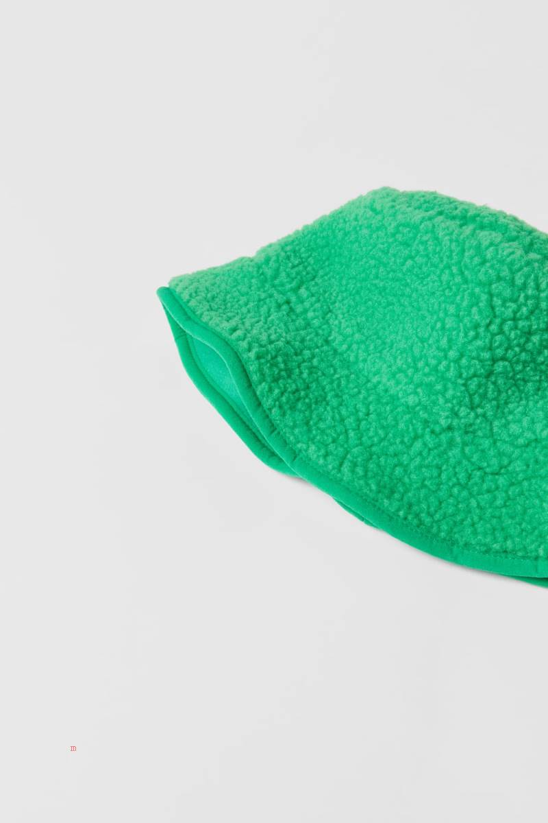 ZARA FAUX SHEARLING Hatt Tjej Gröna | RTZGO-2546