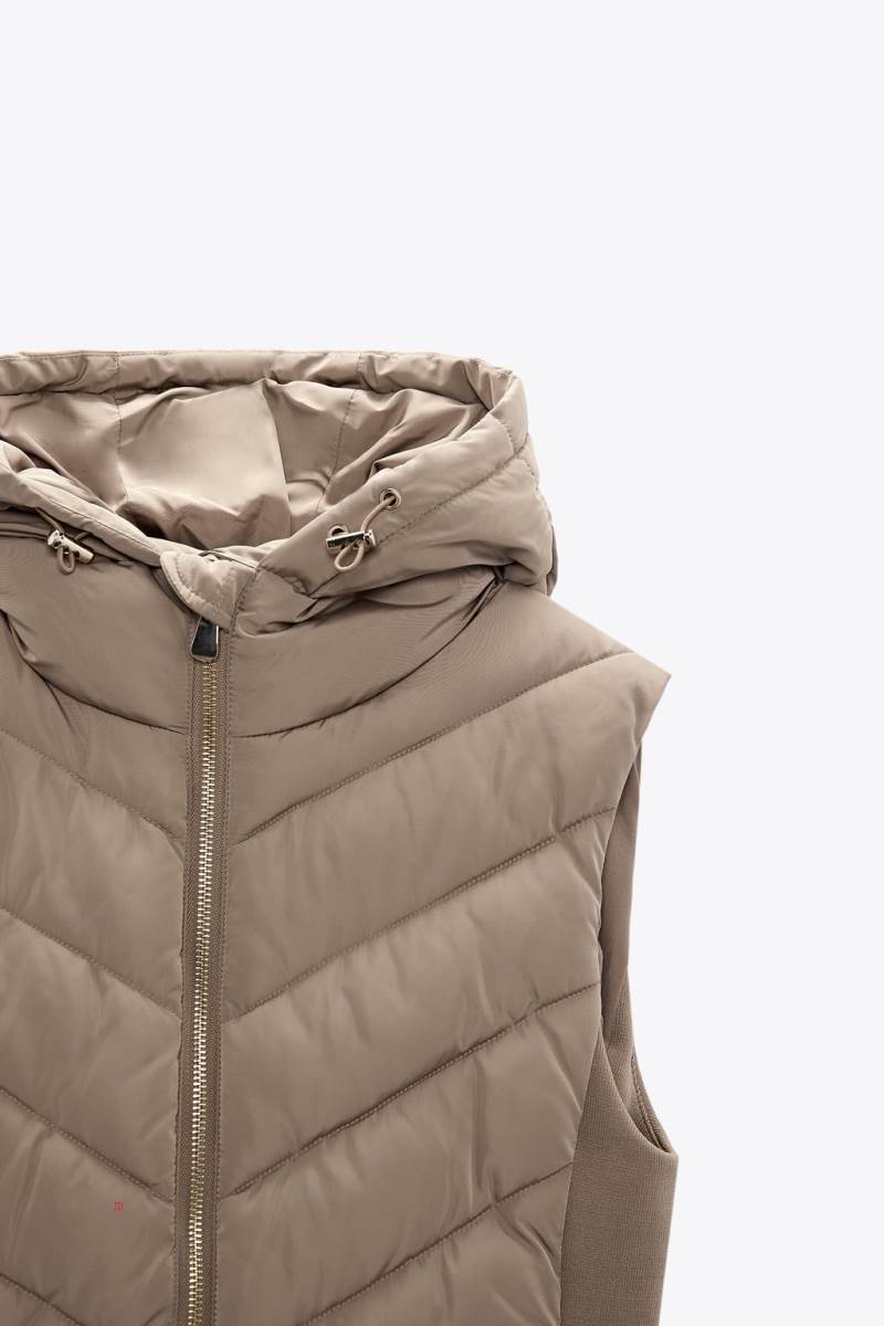 ZARA FITTED PUFFER WITH HOOD Kostym Gilet Dam Bruna | PRACB-0217