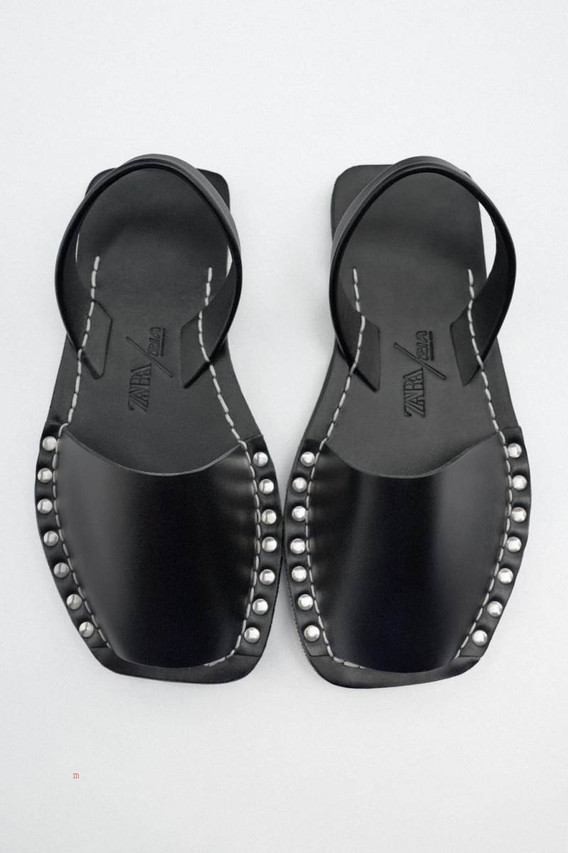 ZARA FLAT LEATHER SLIDER - RIA COLLABORATION Sandaler Dam Svarta | REZMV-6037