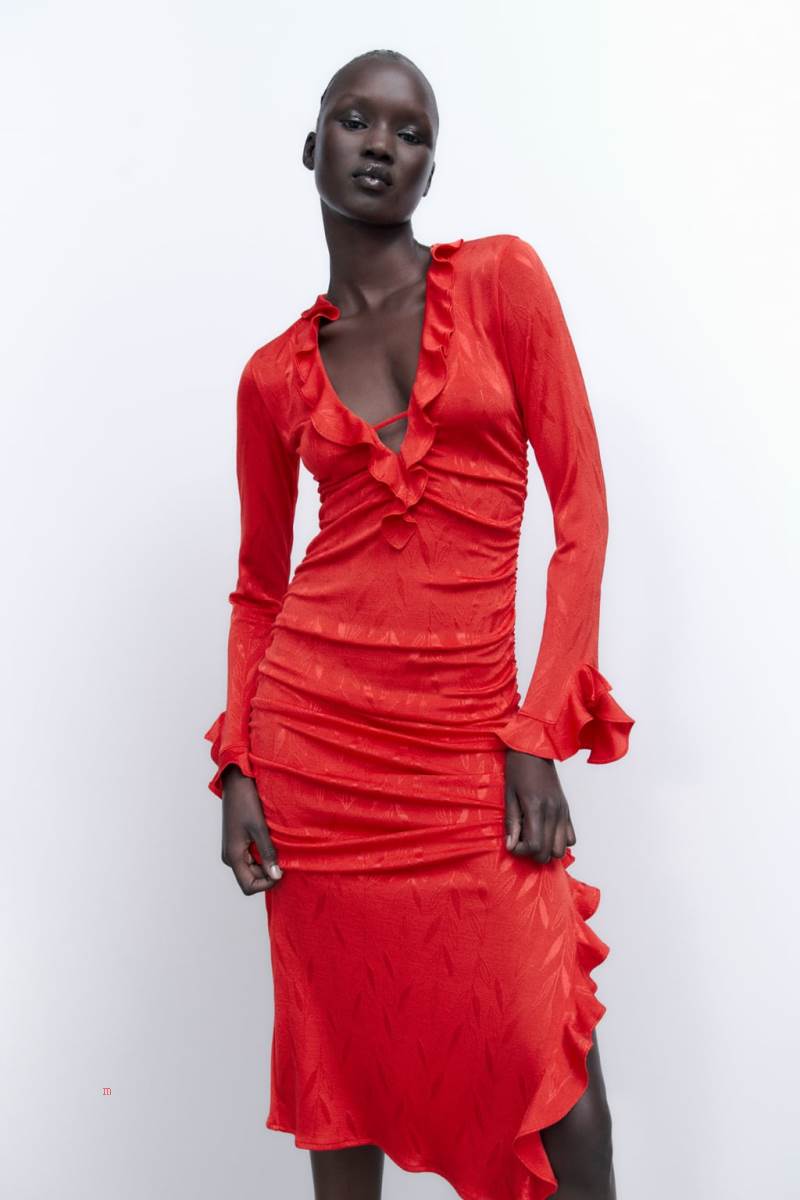 ZARA JACQUARD WITH RUFFLES Klänning Dam Röda | CNTRG-6479