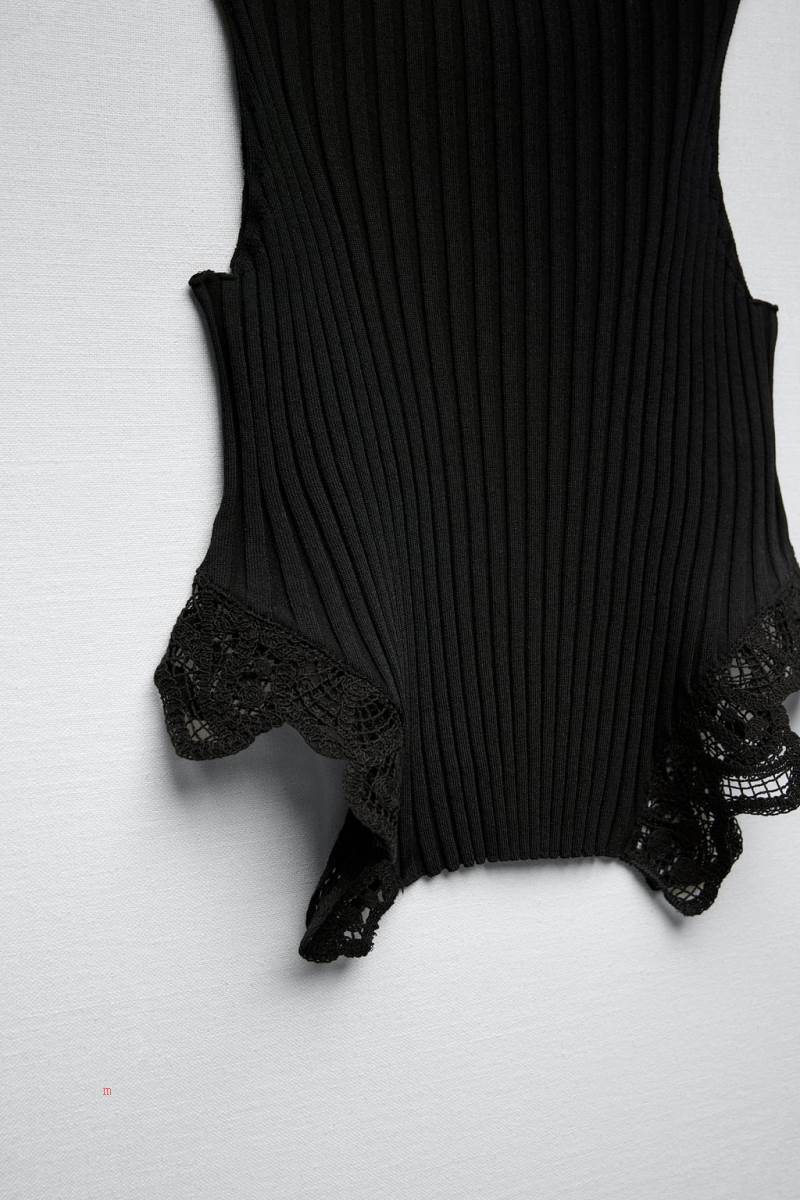ZARA KNIT TOP WITH MATCHING CROCHET DETAIL Stickat Dam Svarta | INVHD-1407