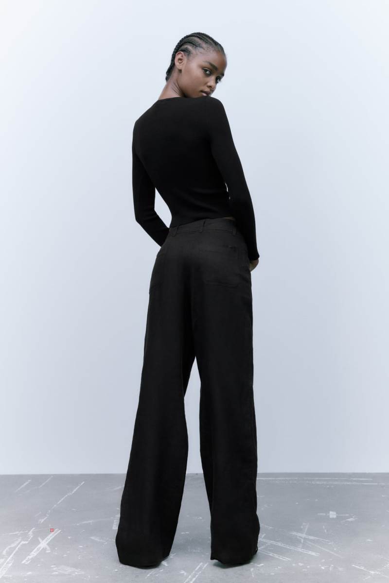 ZARA KNIT WITH CUT-OUT DETAIL AND RHINESTONE BUTTONS Tröjor Dam Svarta | FJQHN-5348