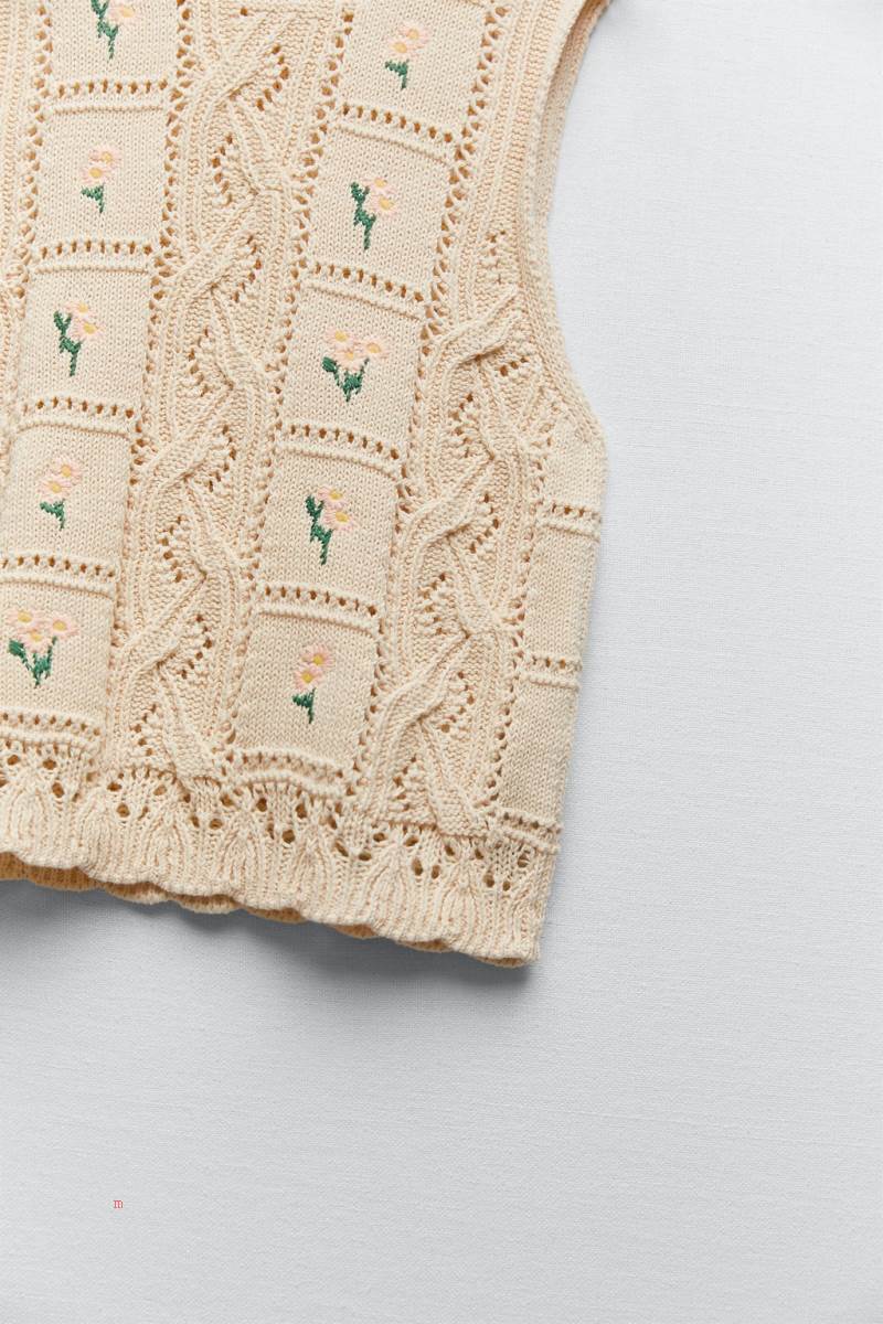 ZARA KNIT WITH EMBROIDERED FLOWERS Väst Dam Bruna | TUAIX-8761