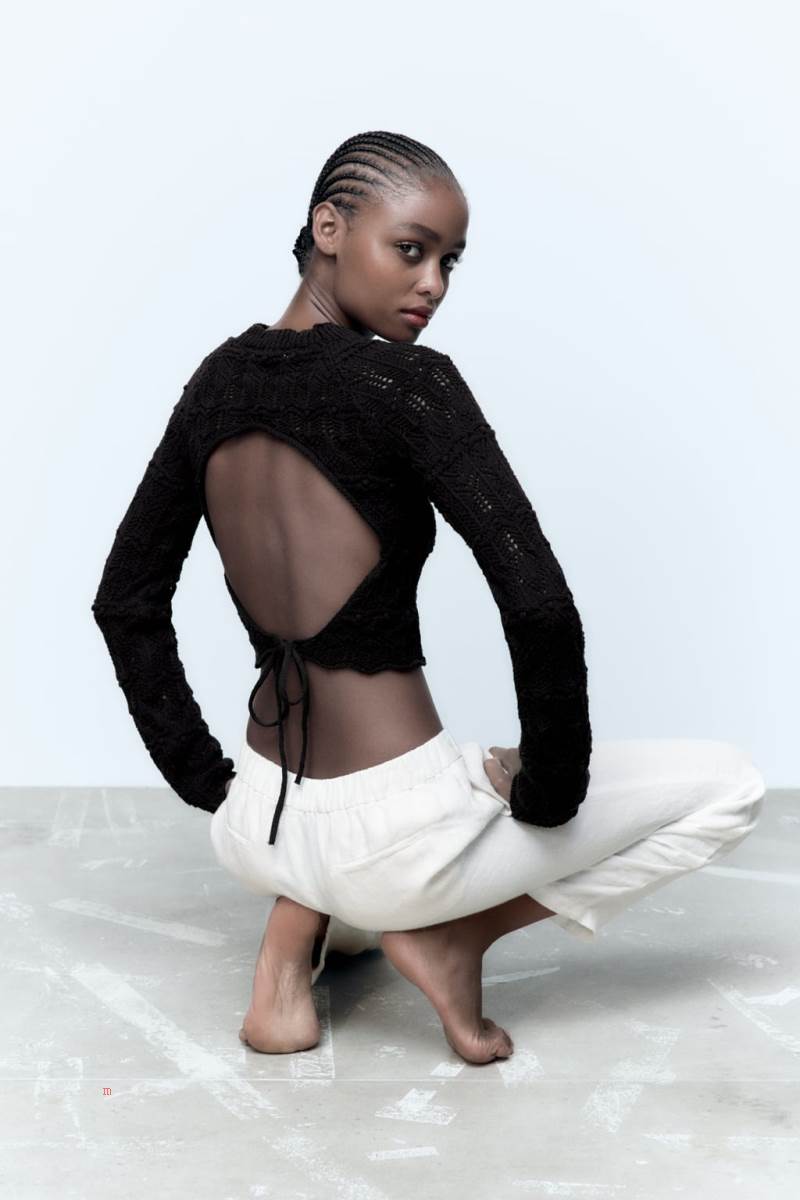 ZARA KNIT WITH OPEN BACK Tröjor Dam Svarta | CHENG-1479