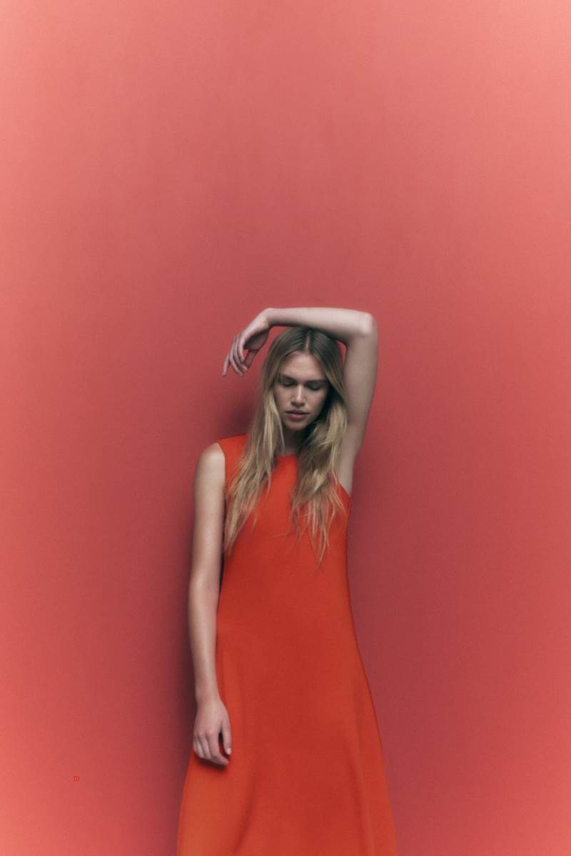 ZARA KNIT WITH PLUNGING NECKLINE Klänning Dam Röda Korall | LDNHV-5782