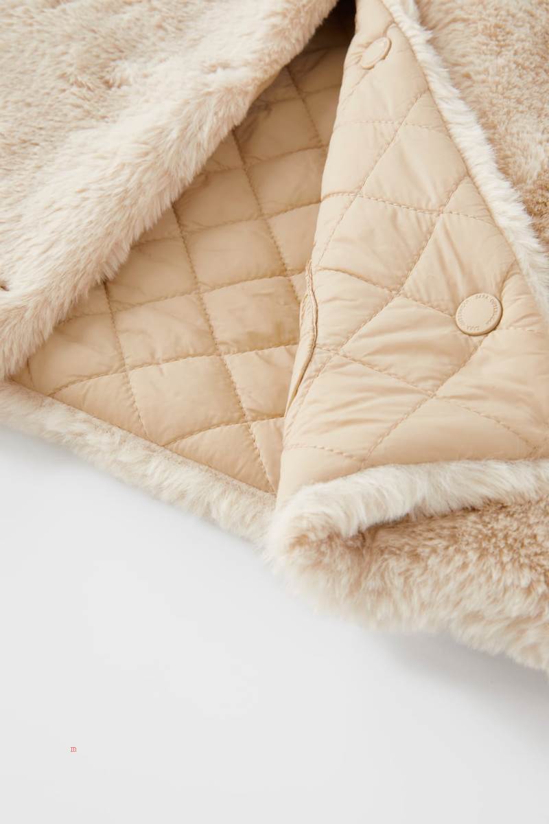 ZARA REVERSIBLE FAUX FUR Kostym Gilet Tjej Grädde | SYHTZ-3687