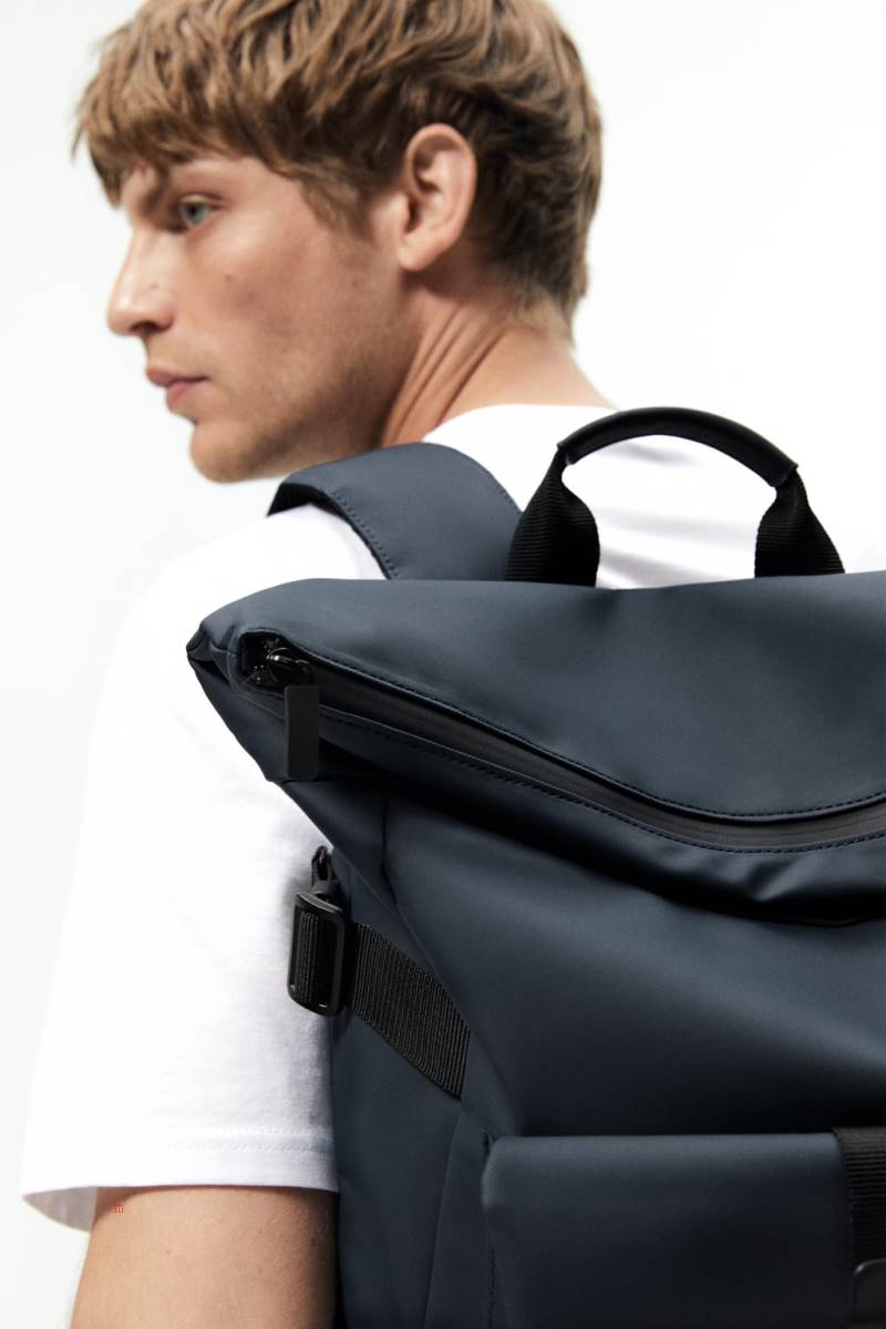 ZARA RUBBERISED SOFT Ryggsäck Herr Marinblå Blå | JHTGE-5421