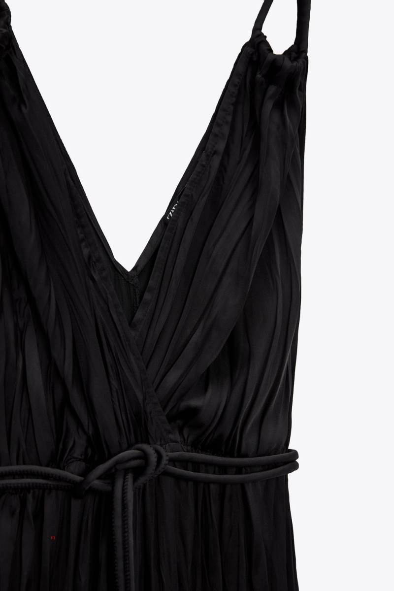 ZARA SATIN WITH WRINKLED EFFECT Jumpsuit Dam Svarta | RYZUJ-5842