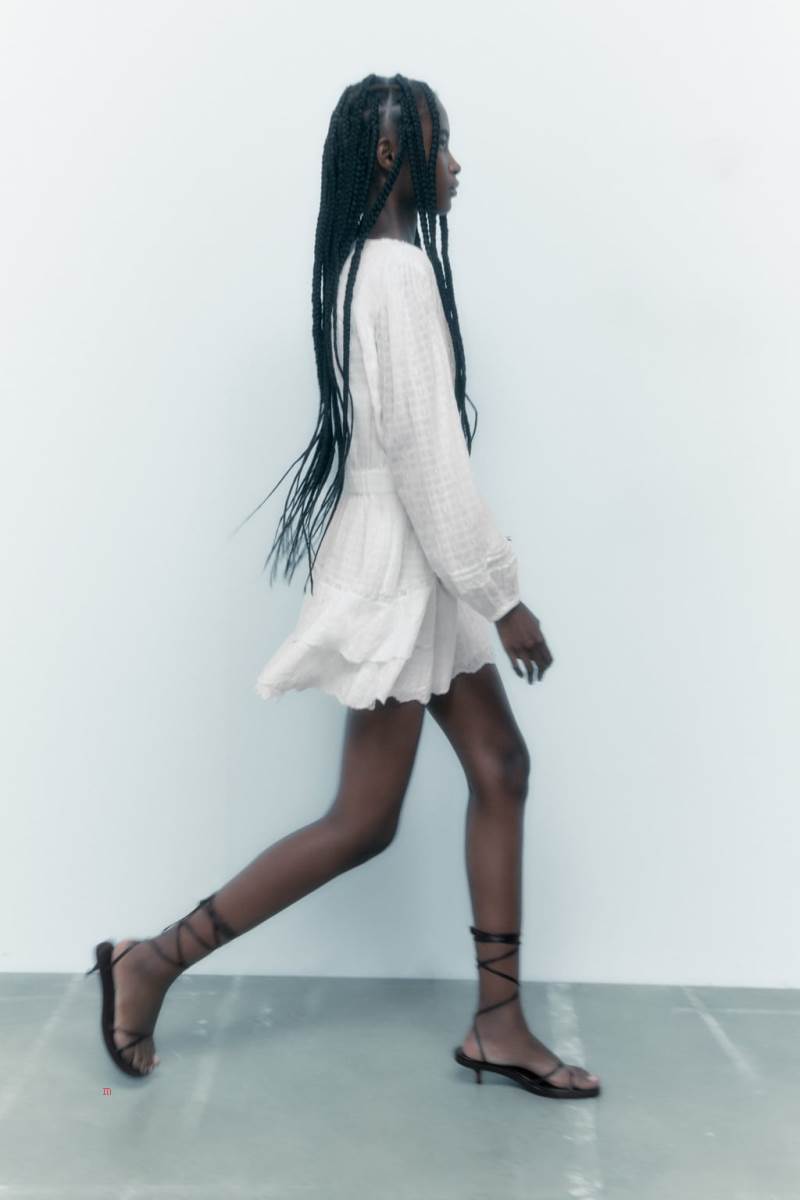 ZARA SHORT DRESS WITH EMBROIDERED LACE TRIMS Klänning Dam Vita | TNZIU-3810