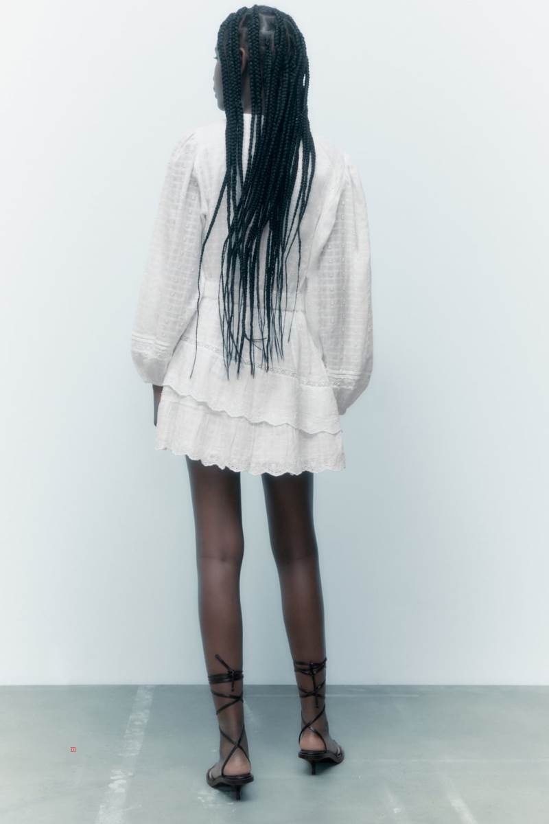 ZARA SHORT DRESS WITH EMBROIDERED LACE TRIMS Klänning Dam Vita | TNZIU-3810