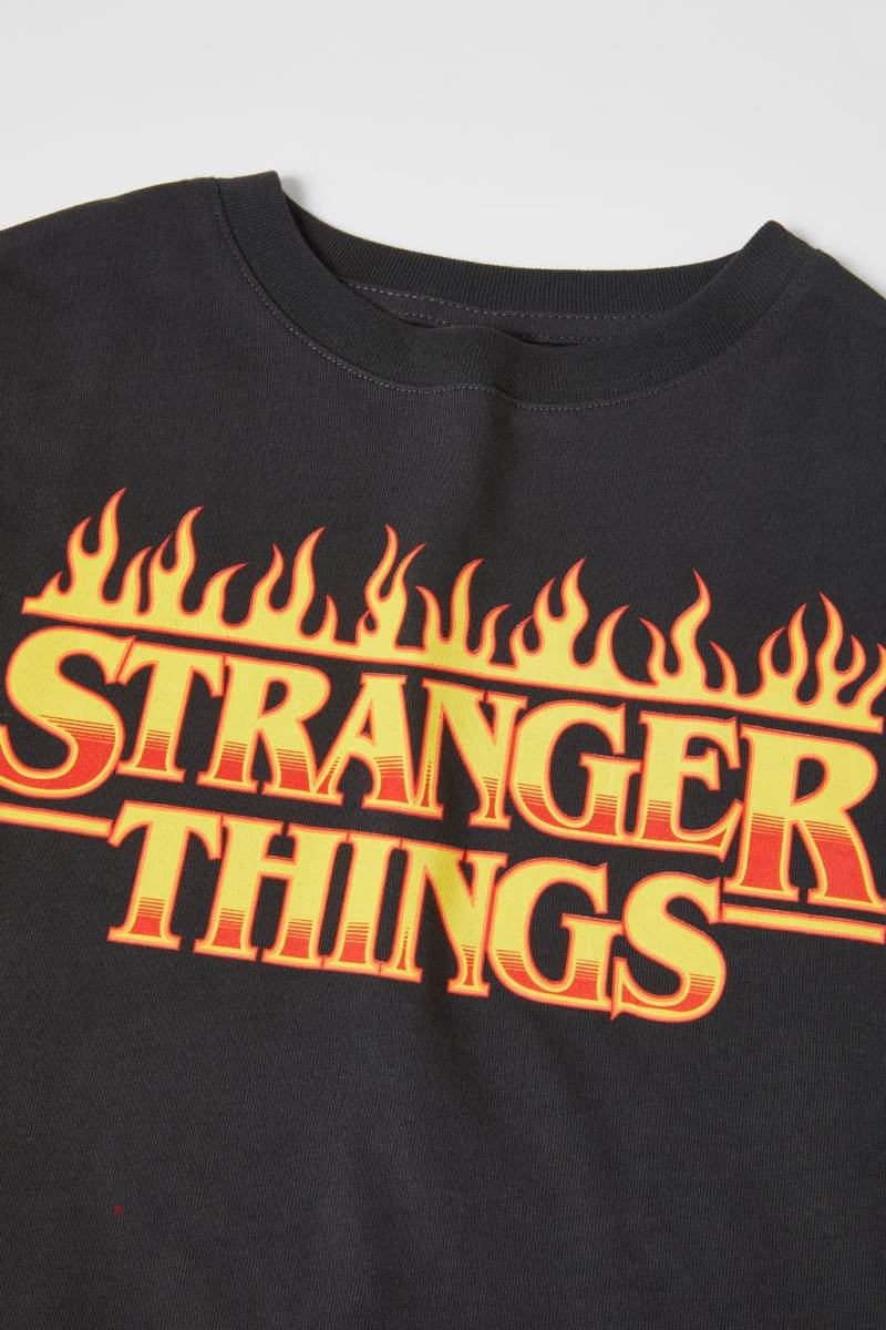 ZARA STRANGER THINGS TM © NETFLIX T-shirt Pojke Mörkgrå | ESOVW-9170
