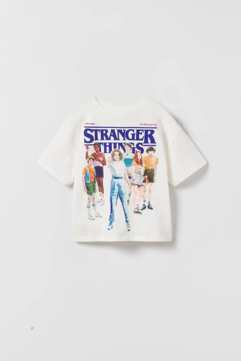 ZARA STRANGER THINGS TM © NETFLIX T-shirt Tjej Vita | LTNSK-4109