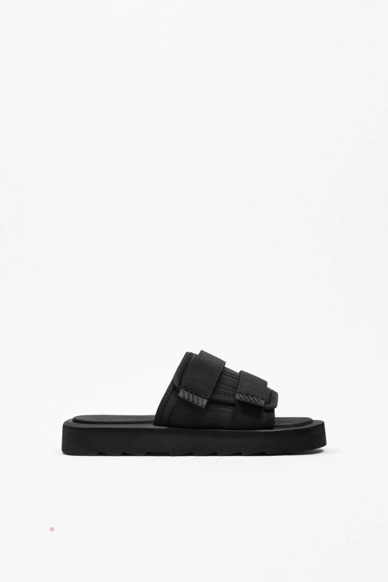 ZARA TECHNICAL SLIDERS Badtofflor Herr Svarta | YULBN-7362