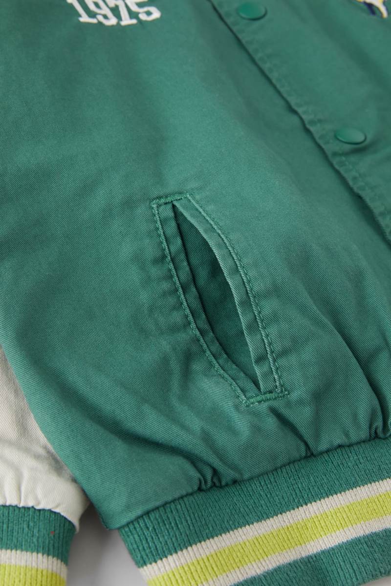 ZARA VARSITY WITH PATCHES Jacka Tjej Gröna | LGMZC-8109